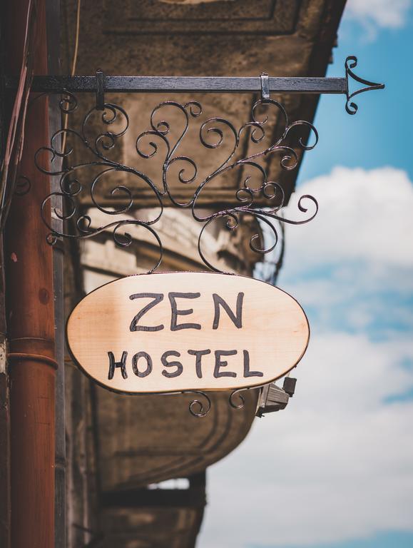 Zen Hostel Cluj-Napoca Esterno foto