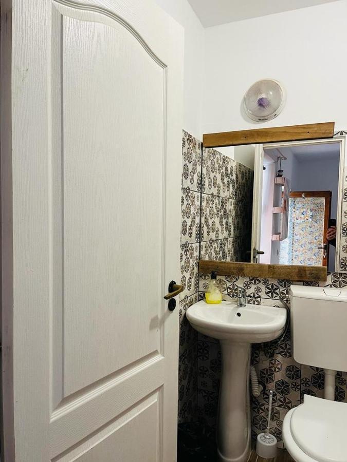 Zen Hostel Cluj-Napoca Esterno foto