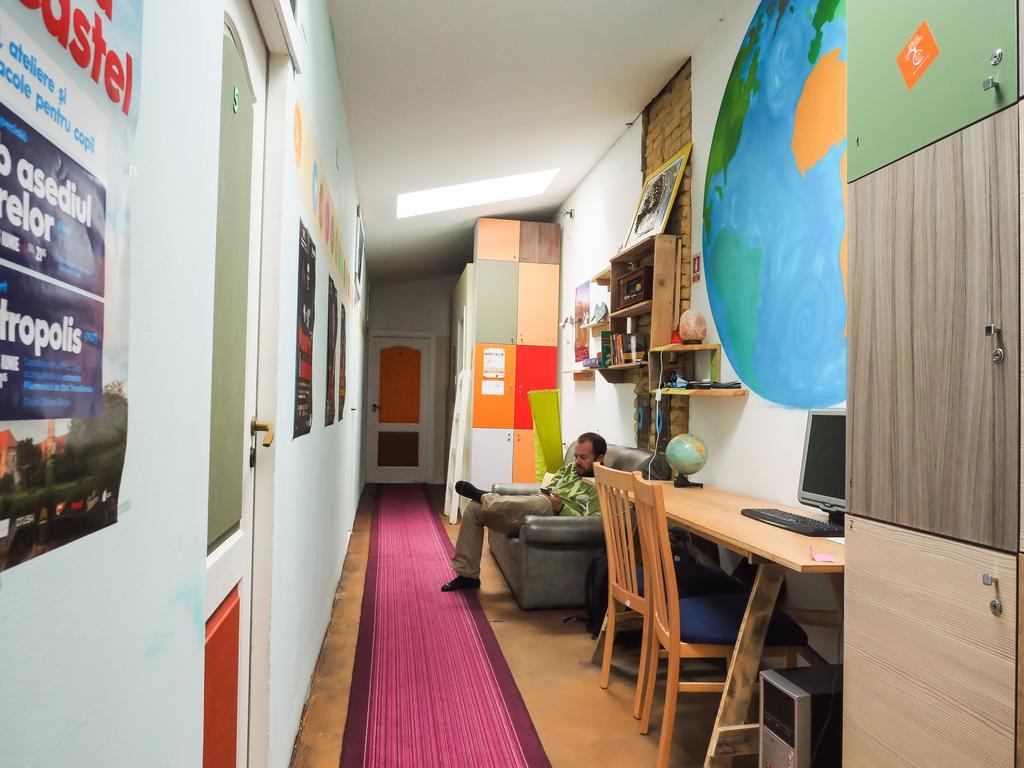Zen Hostel Cluj-Napoca Esterno foto