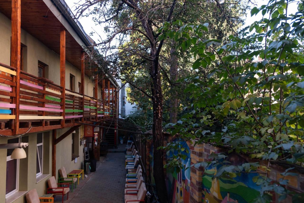 Zen Hostel Cluj-Napoca Esterno foto