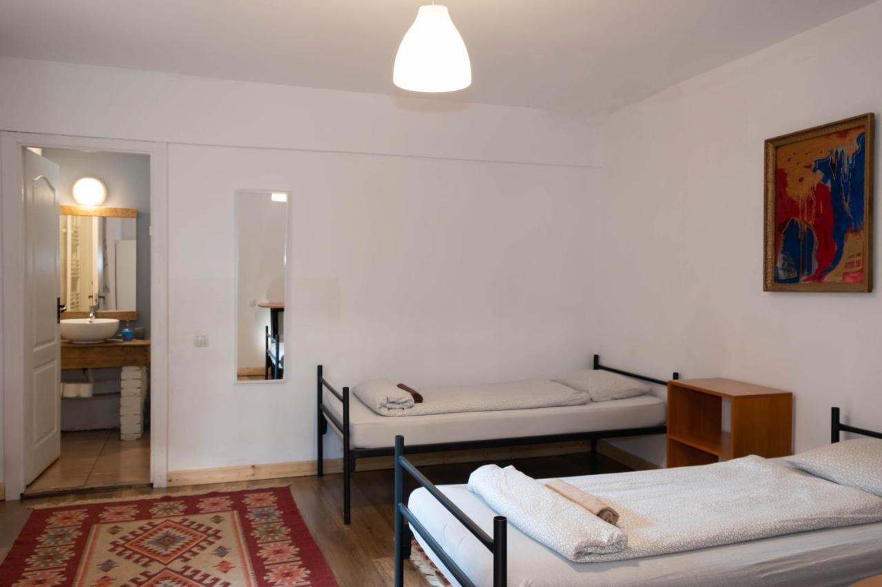 Zen Hostel Cluj-Napoca Esterno foto